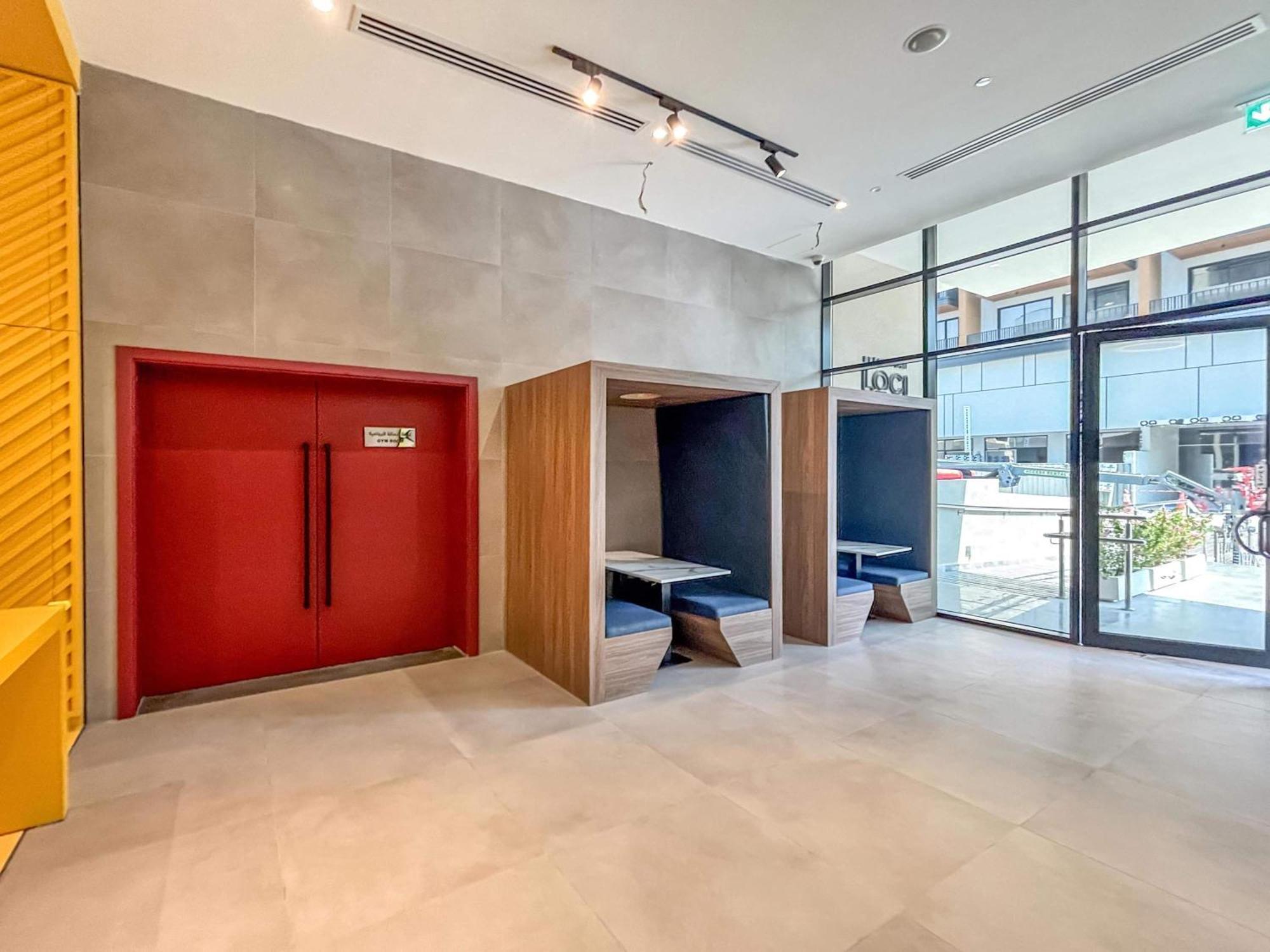 Frank Porter - Loci Residences * Dubai